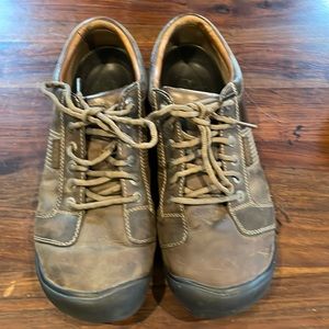 Men Keen shoes size 13